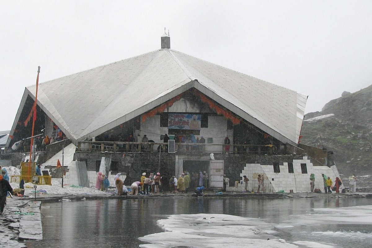 Hemkund Sahib Yatra : सिख तीर्थस्थल हेमकुंड साहिब को लेकर आई बड़ी खबर, प्रबंधन न्यास बोला- आने से पहले ये जान लें…