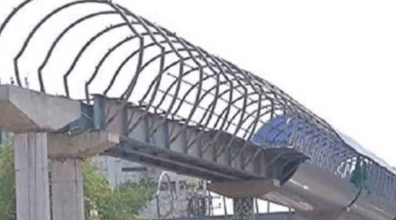रायपुर स्काईवॉक पर सुरक्षा का सवाल, सीढ़ियों से दिख रहा केंद्रीय जेल का अंदरूनी हिस्सा, कांग्रेस ने उठाए सवाल