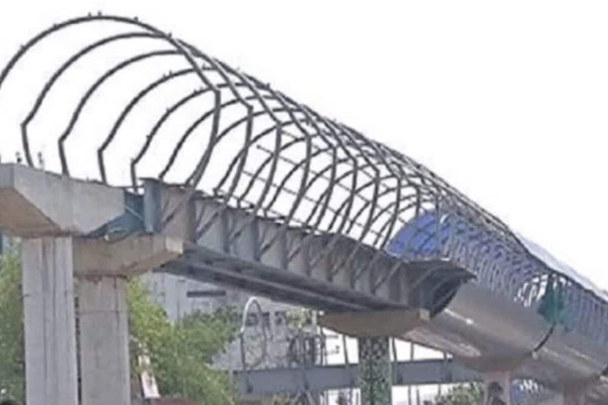रायपुर स्काईवॉक पर सुरक्षा का सवाल, सीढ़ियों से दिख रहा केंद्रीय जेल का अंदरूनी हिस्सा, कांग्रेस ने उठाए सवाल
