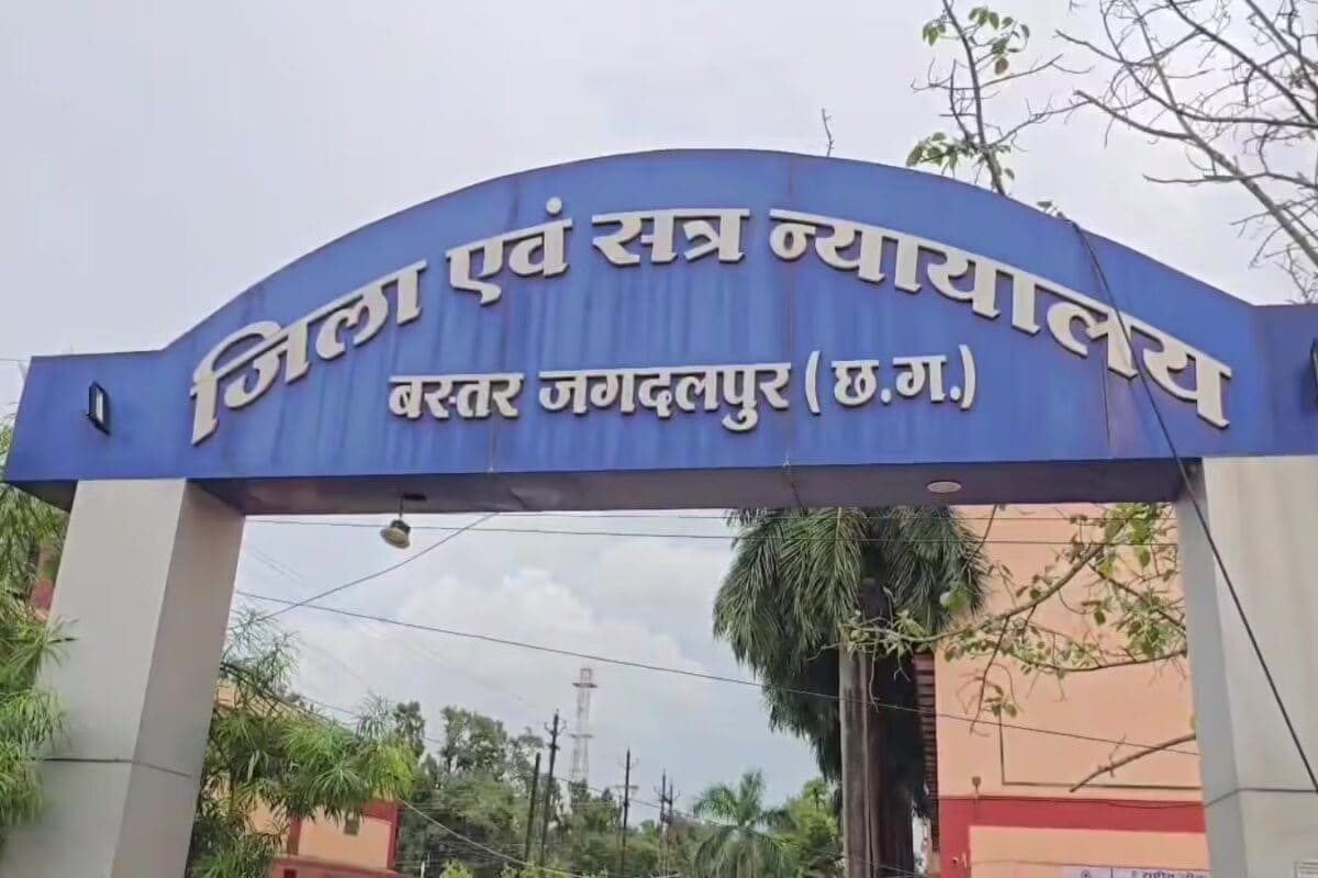 झीरम घाटी हत्याकांड पर फैसला टला, जानिए आखिर 25 मई 2013 को कैसे नक्सलियों ने बिछाया था मौत का जाल?