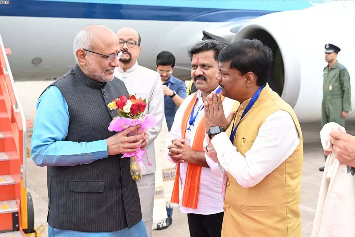 उपराष्ट्रपति सीपी राधाकृष्णन पहुंचे रायपुर, सुरक्षा व्यवस्था चाक-चौबंद