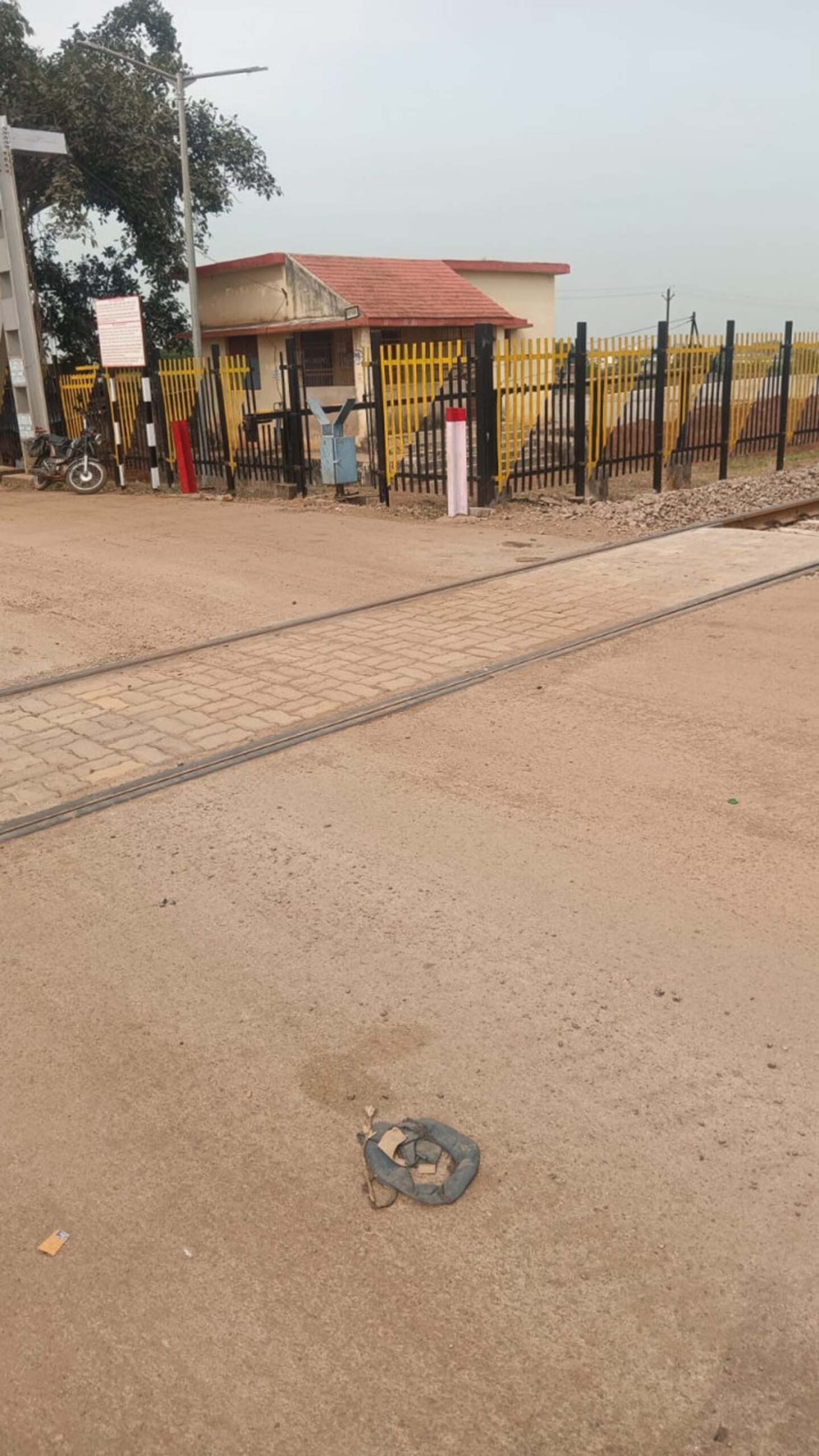 रायपुर-अभनपुर रेल लाइन पर केंद्री रेलवे लेवल क्रॉसिंग क्रमांक आर.डी.-22 मरम्मत हेतु सड़क यातायात के लिए बंद रहेगा
