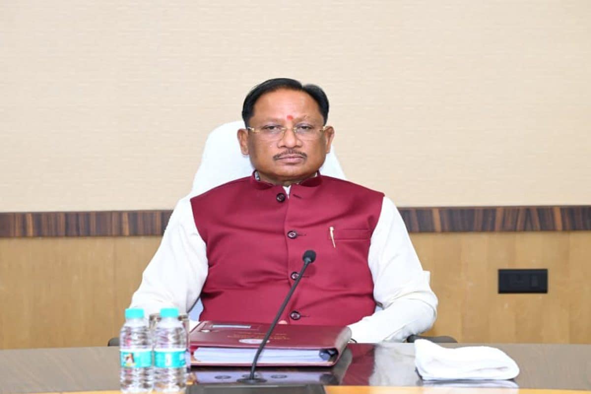 साय कैबिनेट के फैसले: जारी रहेगी बिजली बिल में 200 यूनिट की छूट, सरकारी कर्मचारियों को कैशलेस इलाज, जानें और